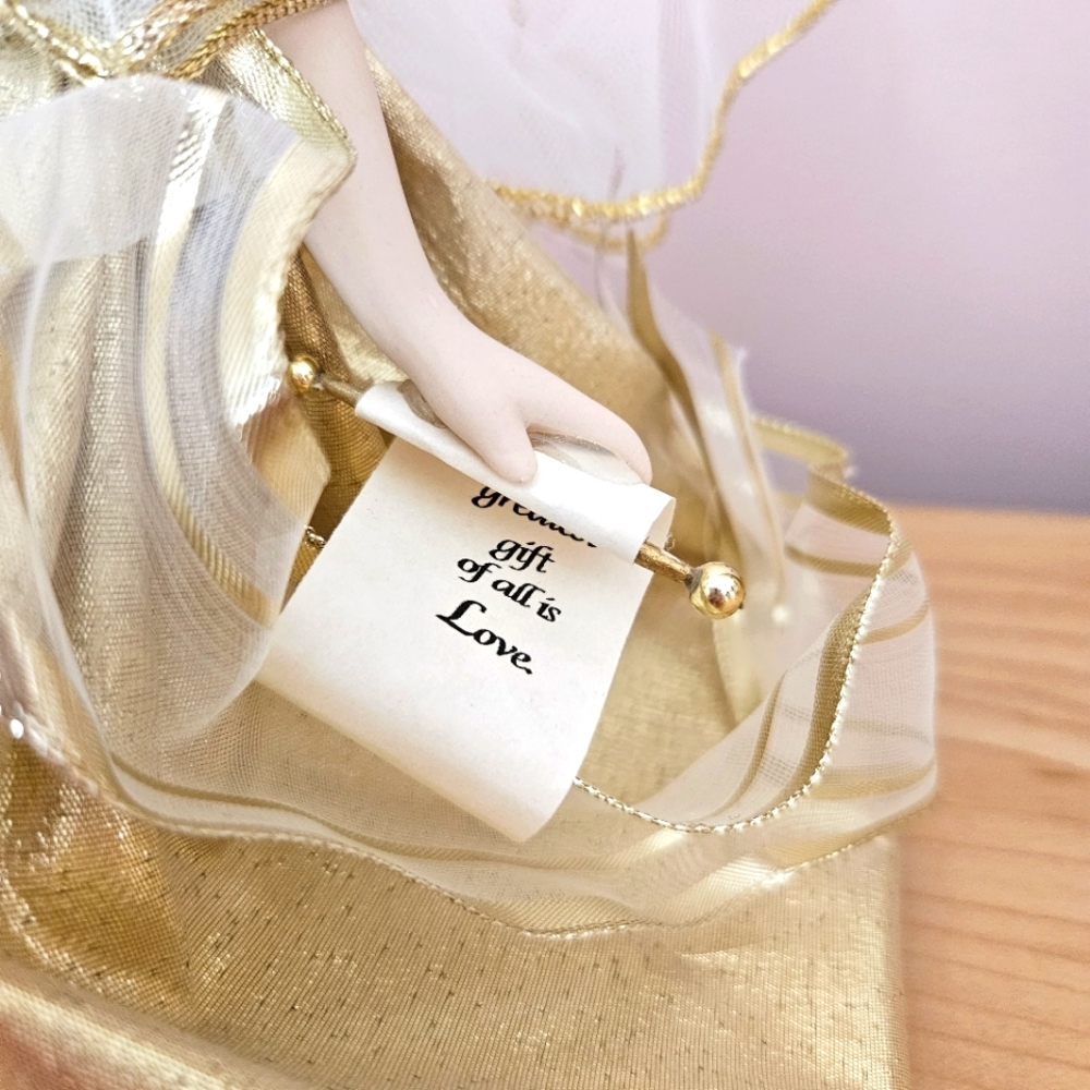 Porcelain Gold Angel - Picture 2 of 4